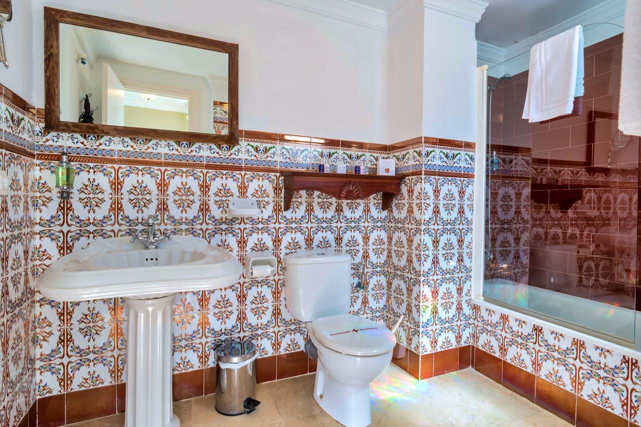The Town House (adults Only)